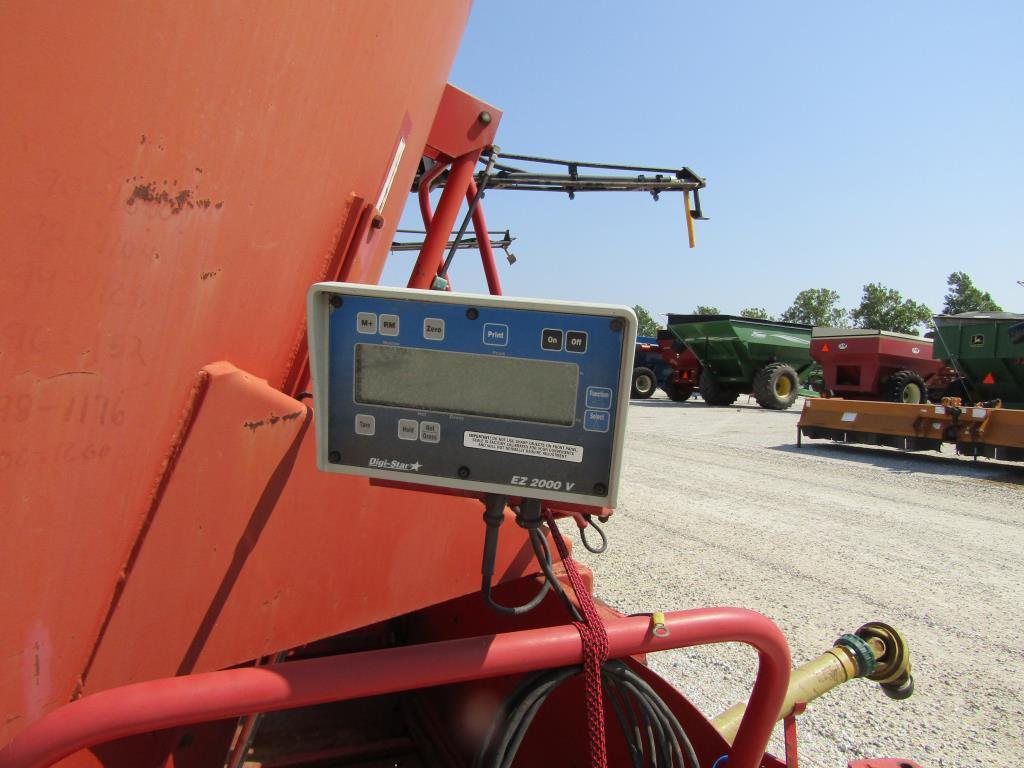 Triolet 2-1600 Vertical Mixer Scales 540 PTO