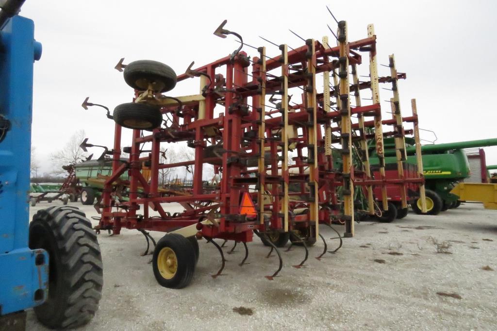 Krause 4237 HR Feild Cultivator