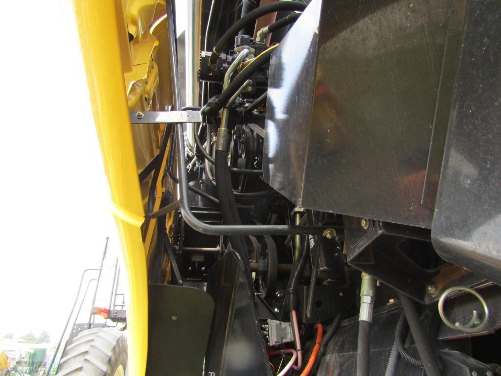 NH CR960 Combine 2005, Chopper , Y&M Monitor