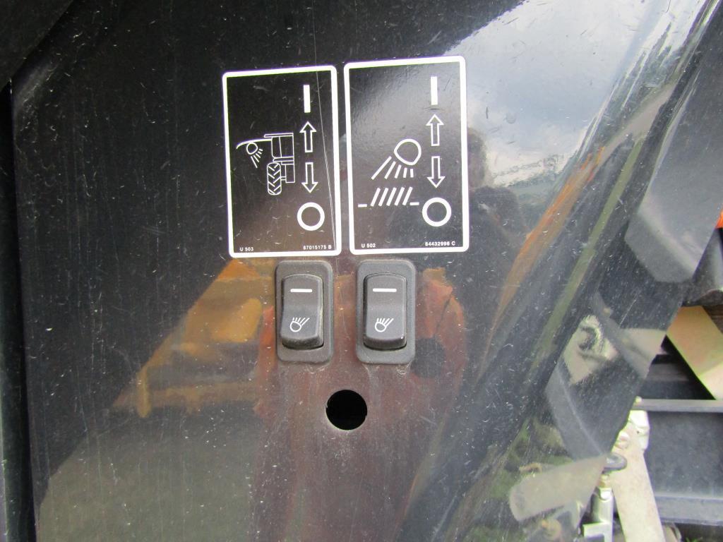 NH CR960 Combine 2005, Chopper , Y&M Monitor
