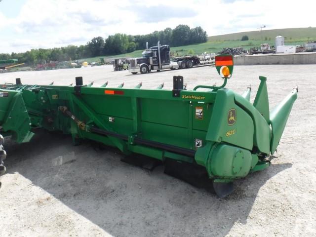 JD 612 Stalkmaster Corn Head, 2011 Year
