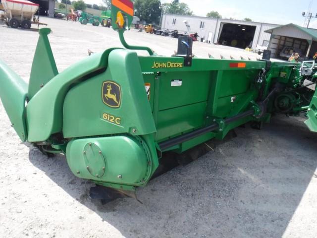 JD 612 Stalkmaster Corn Head, 2011 Year