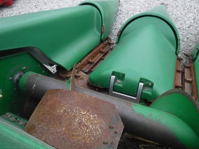 JD 693 CornHead, SN:H00693X670592
