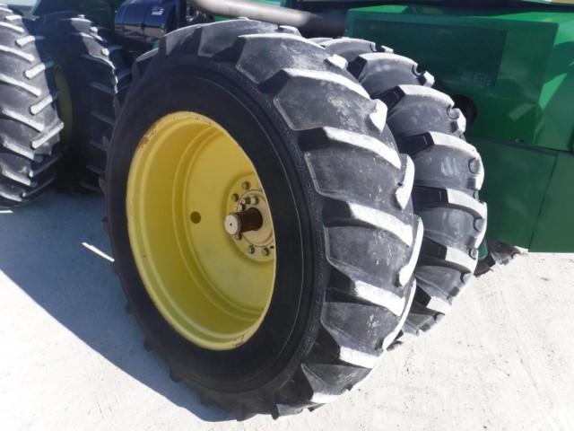 JD 8650 Tractor