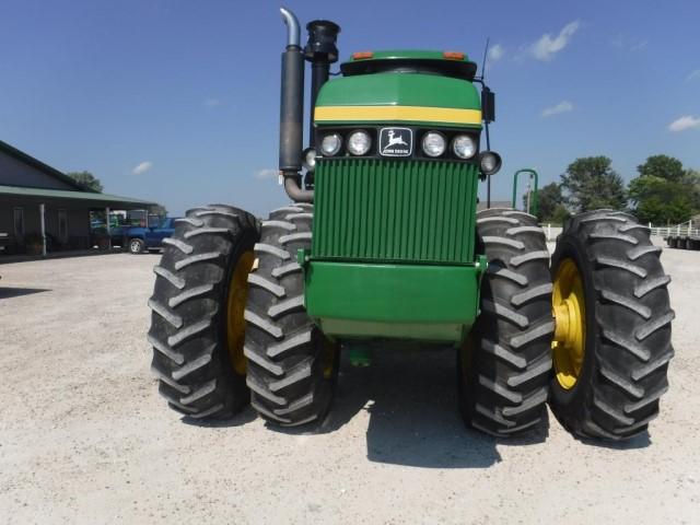 JD 8650 Tractor