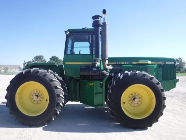 JD 8650 Tractor