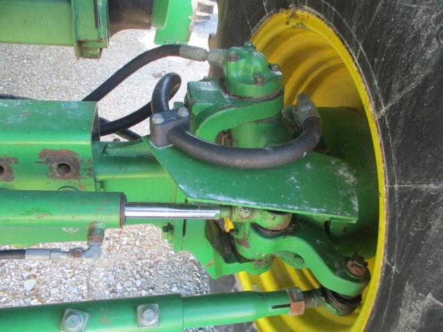 JD 9610 Combine, Hrs 5609/3704, 4X4, CM, Dauls,