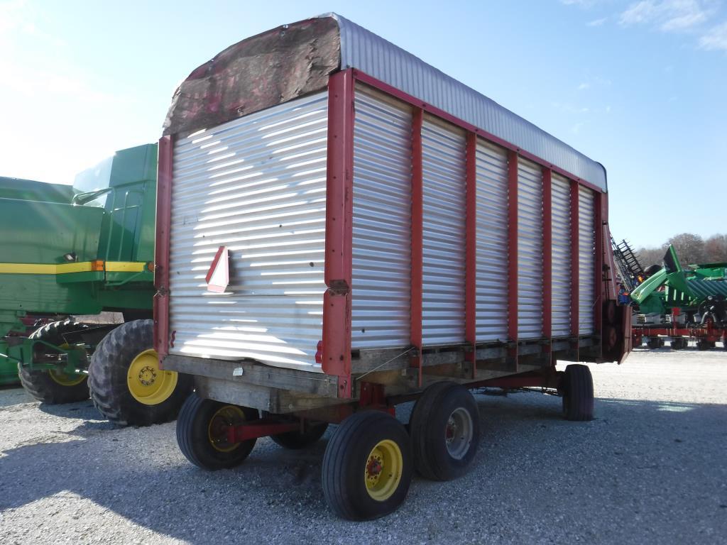 Miller Pro 4100 Forage Wagon 16' Frt unload 540pto