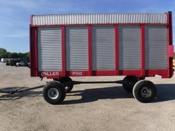 Miller Pro 5200 Forage Wagon