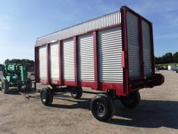 Miller Pro 5200 Forage Wagon