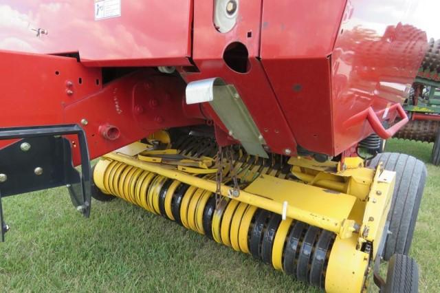 NH BR7070 Baler, 2009 Year