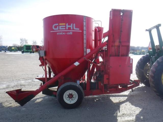 Gehl 170 Grinder Mixer