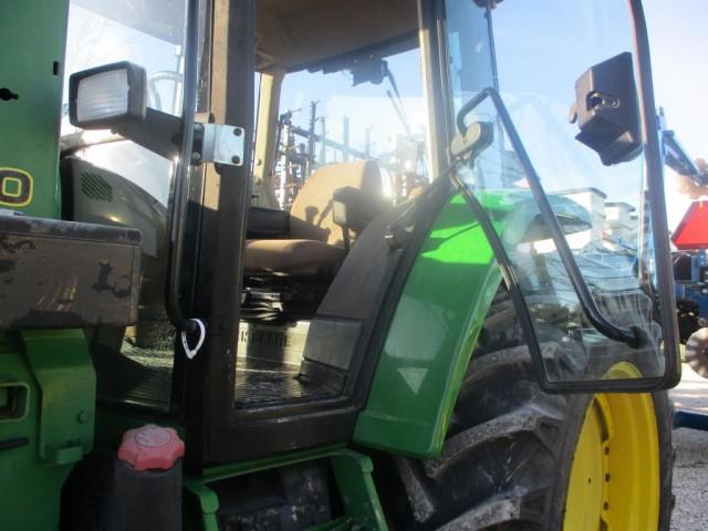 JD 7200 Tractor, MFWD,w/ Loader, Hrs 3400,