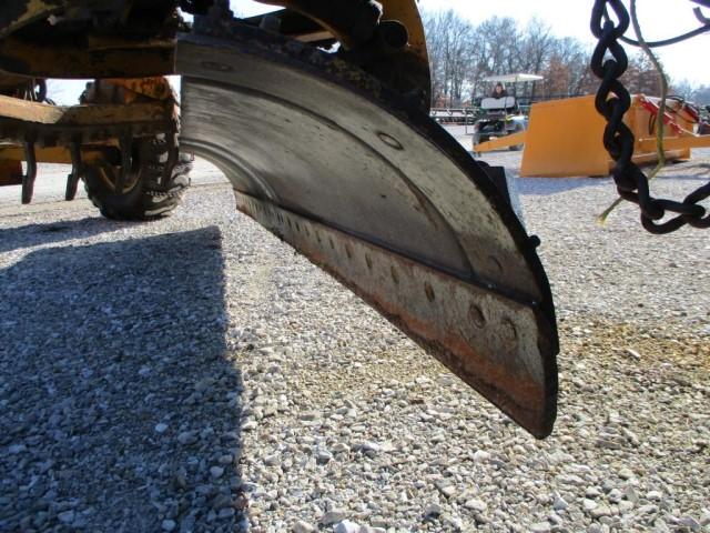Champion D565T Road Grader