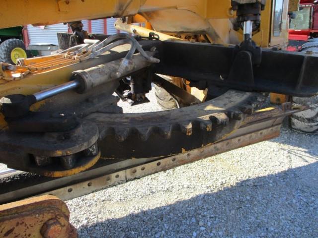 Champion D565T Road Grader