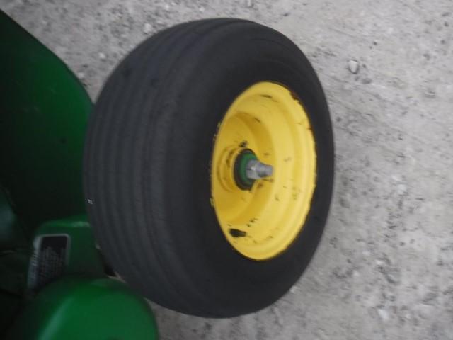 JD  567 Baler, Net Wrap,  Good Belts,