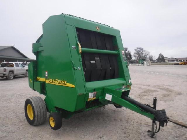 JD  567 Baler, Net Wrap,  Good Belts,
