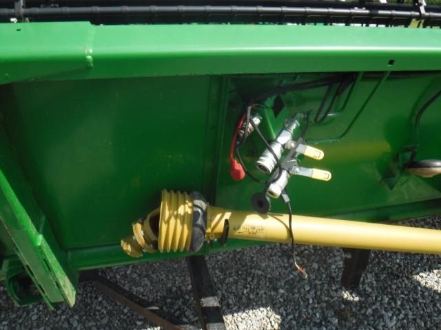 JD 930 Grain Head, 1996 Year