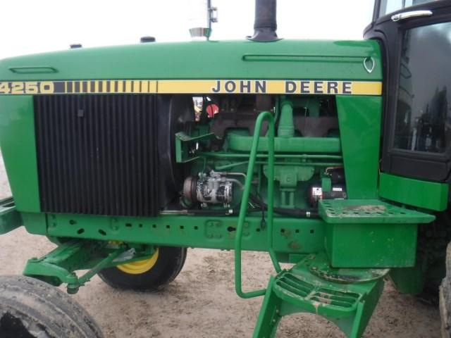 JD 4250 Tractor, 1983 Year, 4056 Hours