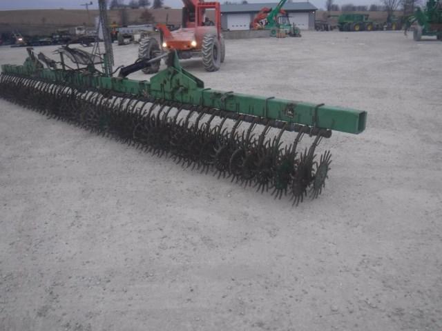 JD 400 Rotary Hoe