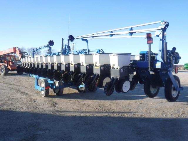 Kinze 3600 Planter, 2005 Year