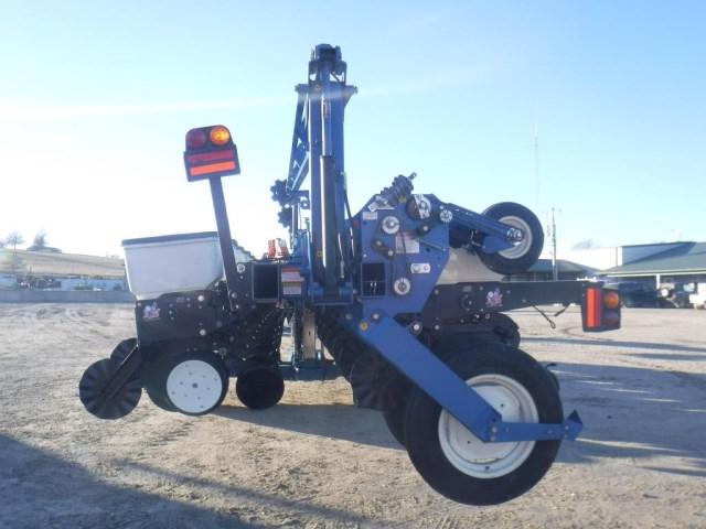Kinze 3600 Planter, 2005 Year