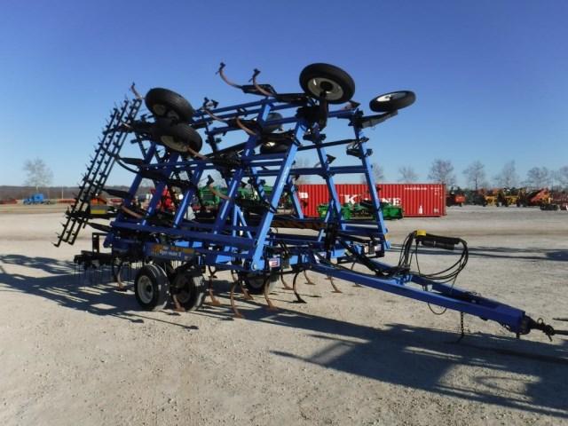 DMI Tiger-Mate Field Cultivator