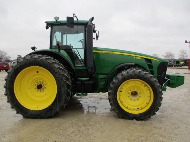 JD 8430 Tractor, 2009 Year, 3475 Hours