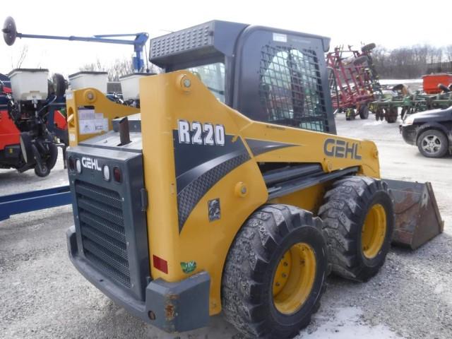 Gehl R-220 Skidsteer, 2014 Year, 1131 Hours