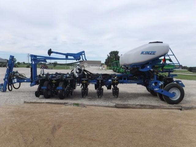 Kinze 4900 Planter, 2014 Year