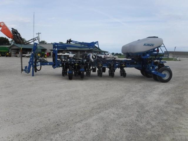 Kinze 4900 Planter, 2014 Year
