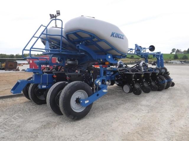 Kinze 4900 Planter, 2014 Year