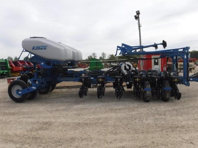 Kinze 4900 Planter, 2014 Year
