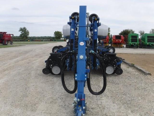 Kinze 4900 Planter, 2014 Year