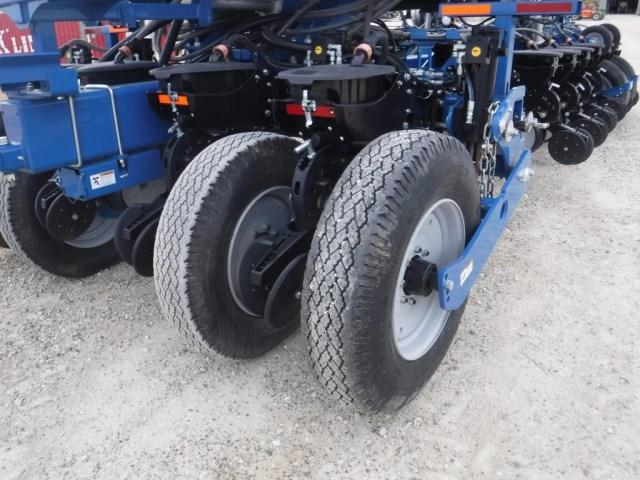 Kinze 4900 Planter, 2014 Year