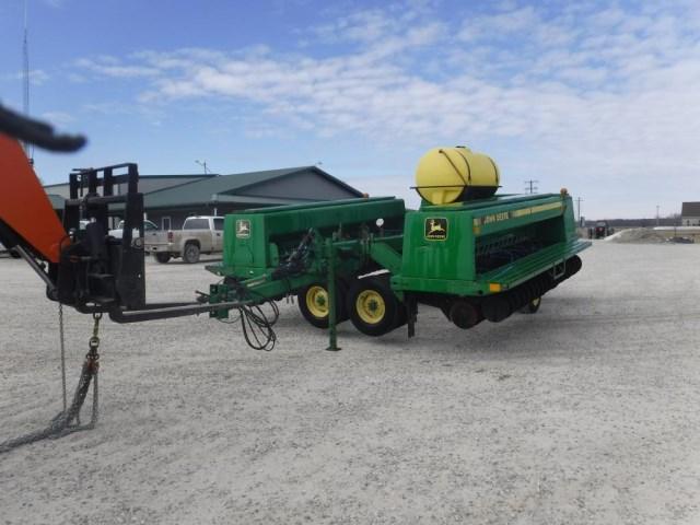 JD 455 Drill