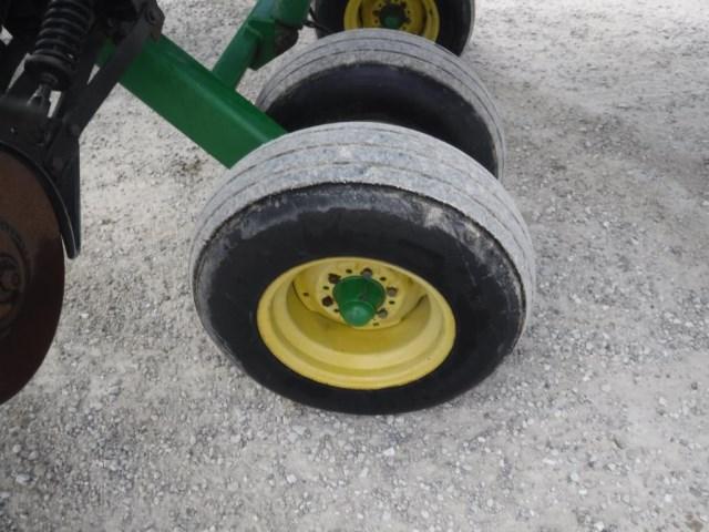 JD 455 Drill