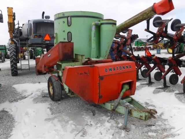 Owatonna 420 Grinder Mixer