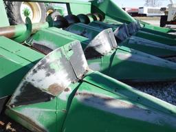 JD 643 Corn Head