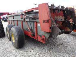 Gehl 425 Manure Spreader