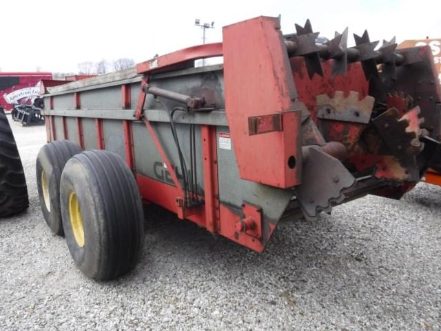 Gehl 425 Manure Spreader