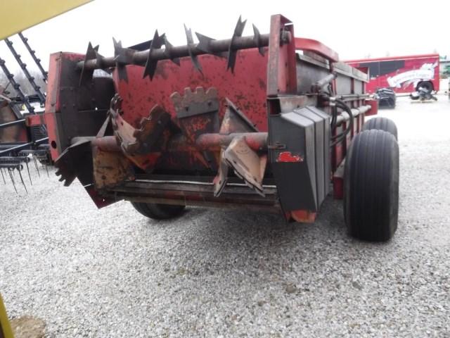 Gehl 425 Manure Spreader