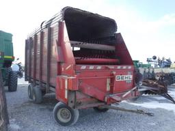 Gehl 920 Forage Wagon