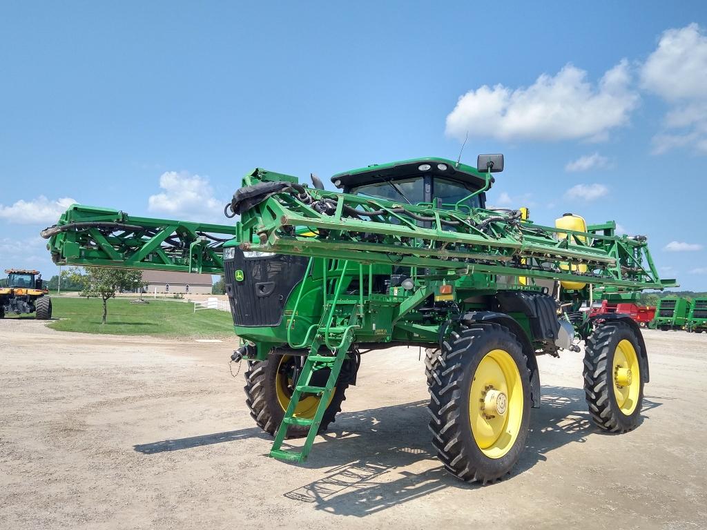 2014 John Deere R4038 Self-Propelled Sprayer