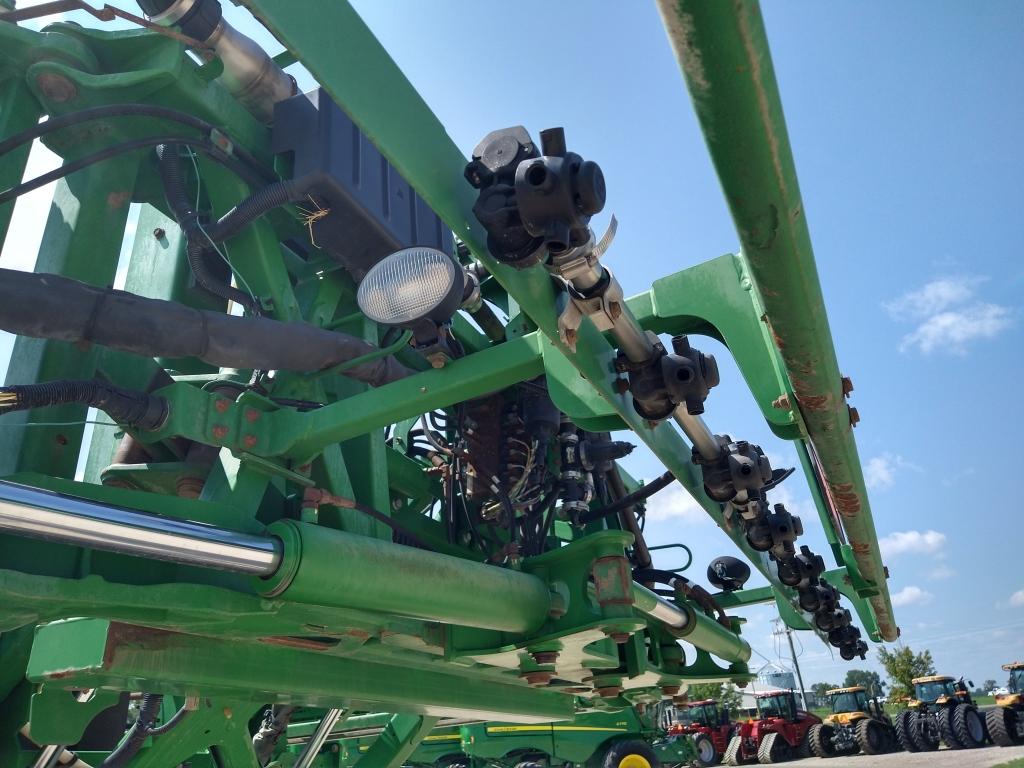 2014 John Deere R4038 Self-Propelled Sprayer