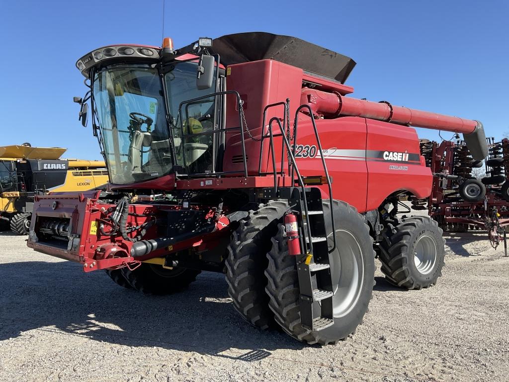 2014 Case IH 7230 4wd Combine
