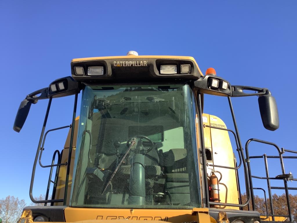 Cat Lexion 585R 4wd Combine
