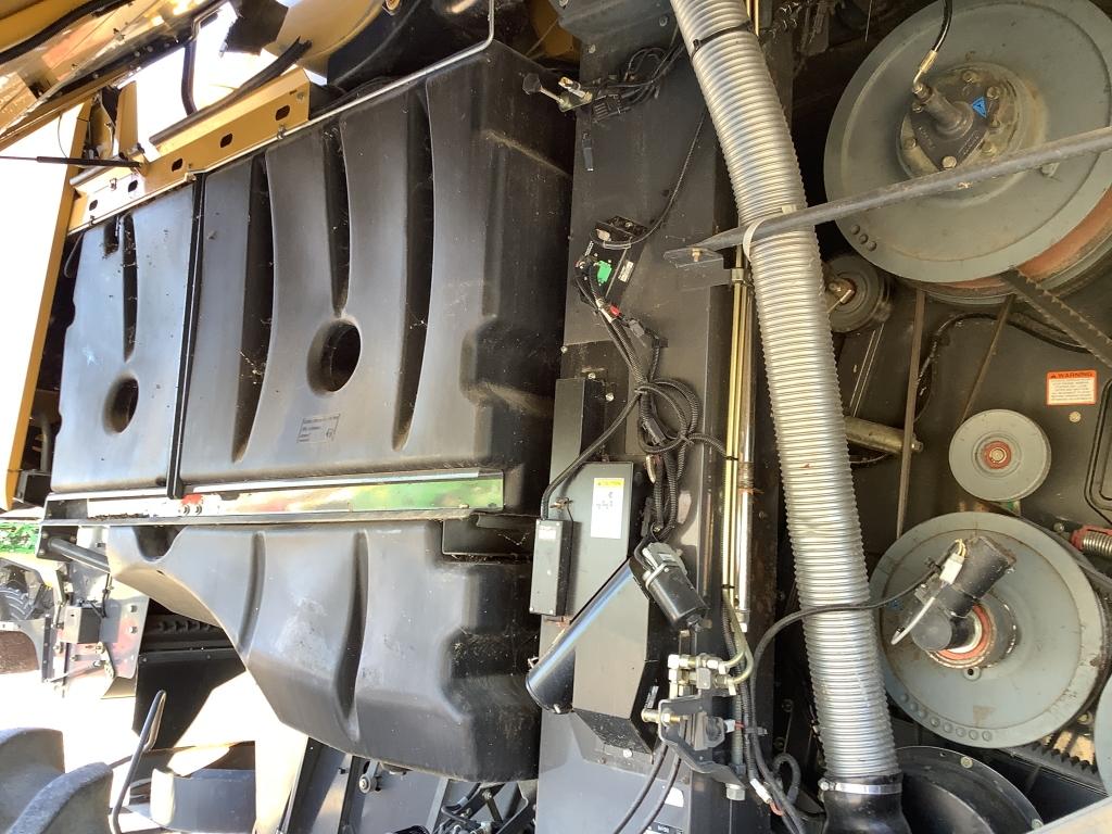 Cat Lexion 585R 4wd Combine