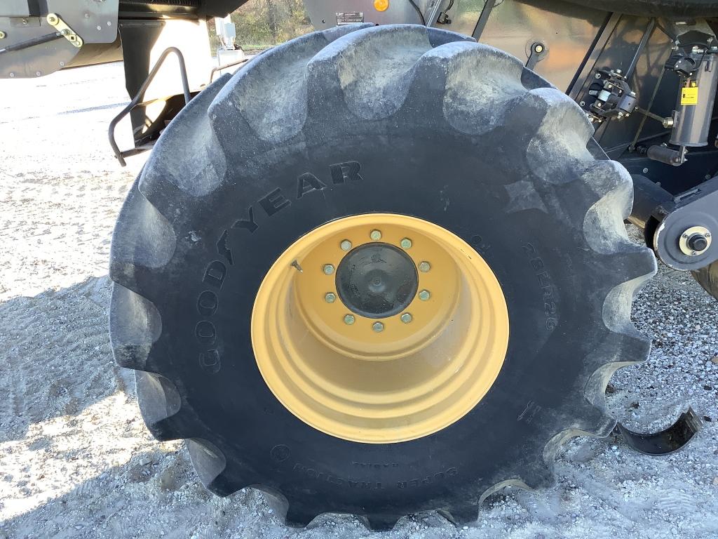 Cat Lexion 585R 4wd Combine