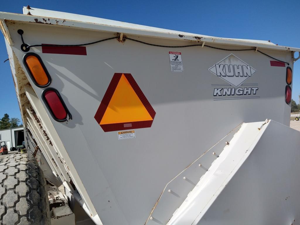 Kuhn Knight 8141 Manure Spreader